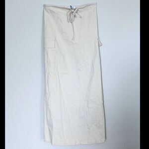 Princess Polly size 0 cream off white maxi skirt fitted with tie and pockets